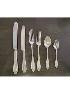 Oneida Community Plate Silverplate Flatware 6 Piece Dining Set - 1921